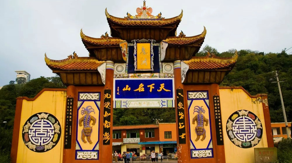 Side Image 3